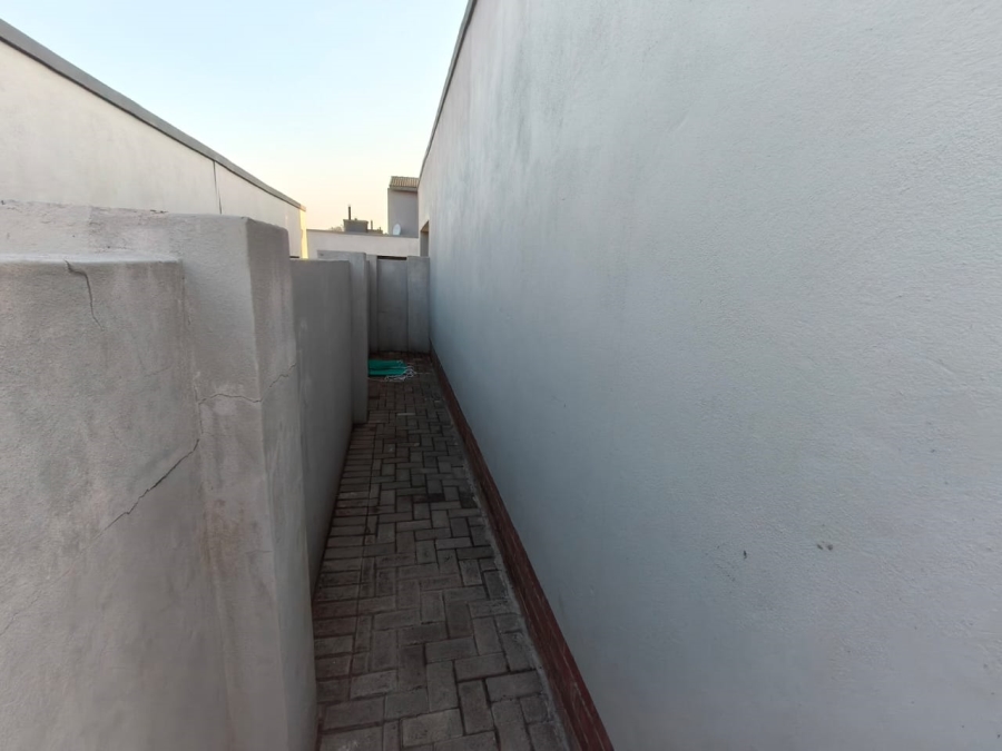 3 Bedroom Property for Sale in Waterkloof East North West